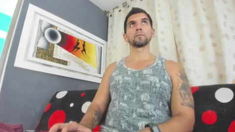 juleslake2 online show from April 4, 3:41 pm