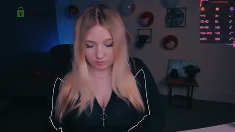 juli kisss online show from February 24, 9:32 am