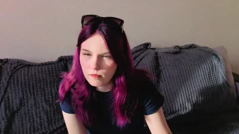 Julia online show from March 31, 1:28 am