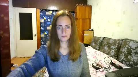 juliaa_foxi online show from September 26, 7:11 pm