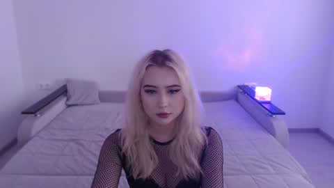 Julia online show from July 25, 4:16 pm