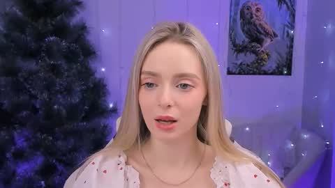 Julia online show from December 18, 2:12 pm