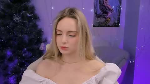 Julia online show from February 9, 1:48 pm