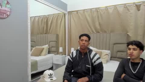 julian billy online show from March 6, 11:25 am