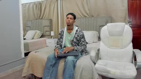 julian billy online show from February 25, 11:21 am