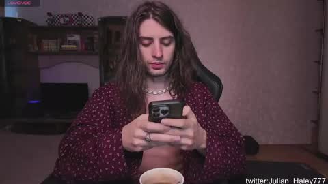 julian_cassablanca online show from April 23, 3:25 am