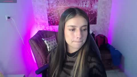 juliana_diamond_ online show from February 3, 3:15 am