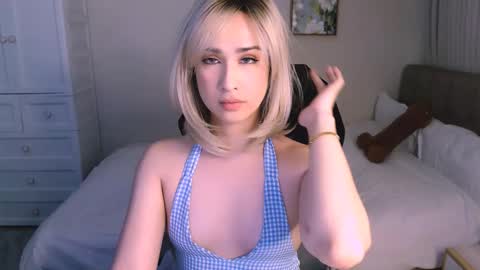 juliarichards online show from December 4, 1:16 am