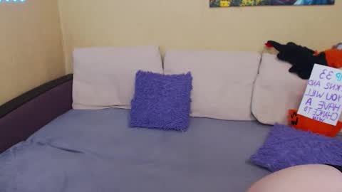 Jul online show from October 14, 4:10 pm