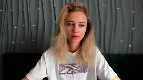 Yulya online show from September 23, 3:22 am