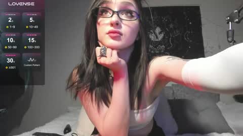 Julls online show from April 15, 2:37 am