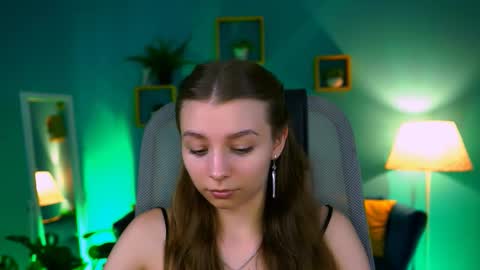 Snapshot of juliedaniel chatting on October 21, 9:03 am juliedaniel online show from October 21, 9:03 am