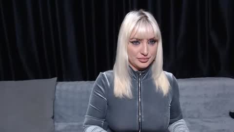 Snapshot of juliediamond chatting on January 30, 11:11 am julia online show from January 30, 11:11 am