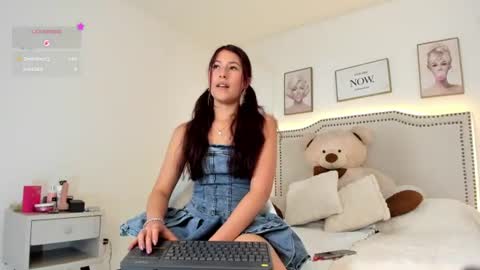 juliee_ross online show from July 25, 12:58 pm