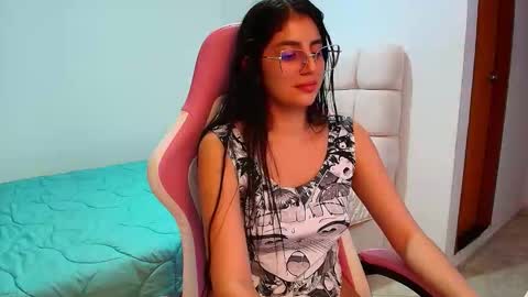 julieta_rose19 online show from November 15, 3:52 am