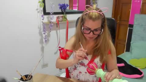 julieta_star69 online show from March 29, 8:21 pm