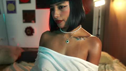 julietawinona online show from June 9, 2:17 pm