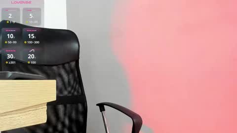 Julieth  online show from March 4, 8:28 pm