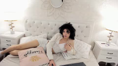 julietta    online show from March 26, 12:32 pm