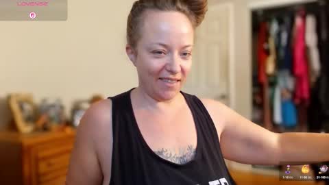 Juli Monroe online show from October 14, 3:15 pm