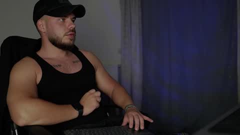 JULiUS   online show from September 9, 12:32 am