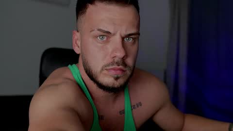 JULiUS   online show from September 27, 7:55 pm