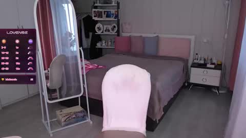 Julia online show from November 14, 6:26 am