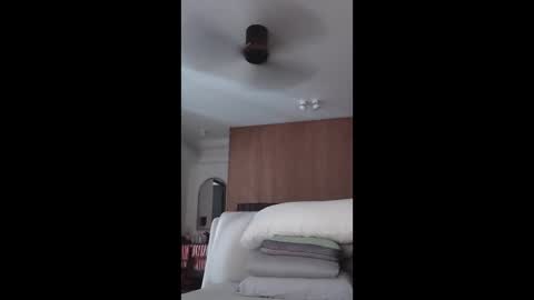 junakiraaa online show from February 27, 1:20 am