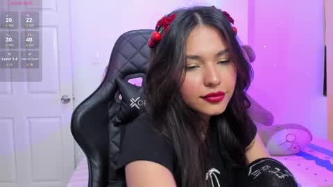 Snapshot of junbootix chatting on February 26, 12:09 am ANGELINA indepen camgrl  online show from February 26, 12:09 am