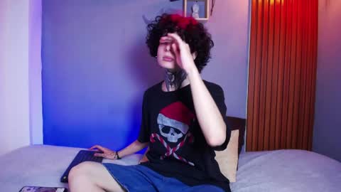 JuneBlake  online show from April 5, 6:49 pm