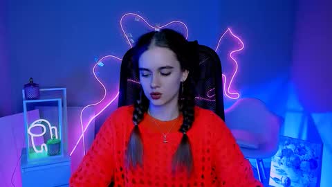 junewoods online show from March 6, 3:55 pm