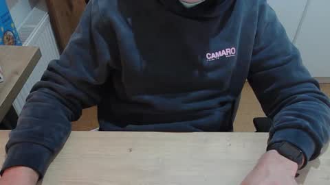 junk2711 online show from October 19, 1:27 pm