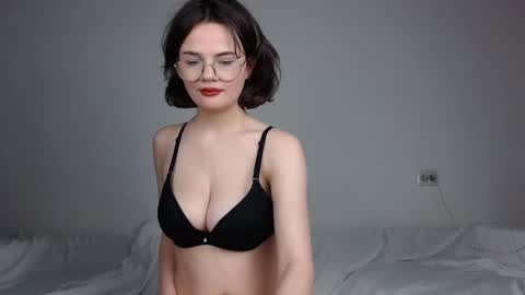 JunneWers online show from February 18, 9:20 pm