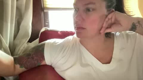 Flirty influncer online show from November 16, 4:42 pm