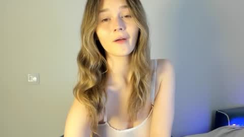 Jeni online show from December 19, 4:02 pm