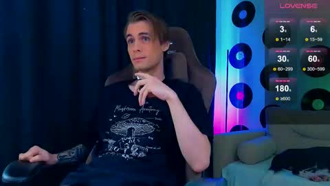 Snapshot of just_sammy chatting on September 28, 6:11 am Samuel online show from September 28, 6:11 am