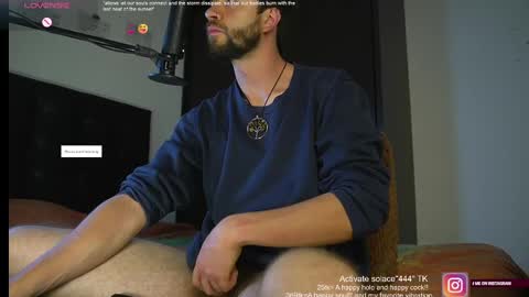 Snapshot of just_your_dreamboy chatting on February 18, 11:19 pm Maxi online show from February 18, 11:19 pm
