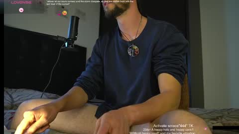 Snapshot of just_your_dreamboy chatting on March 7, 11:27 pm Maxi online show from March 7, 11:27 pm
