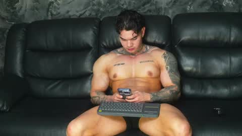 justin clark1 online show from April 23, 4:09 am