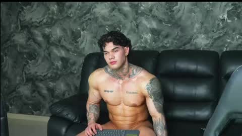 justin clark1 online show from June 7, 4:39 am