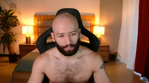 Justin online show from April 4, 12:01 pm