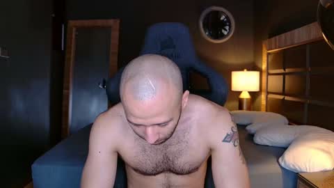 Justin online show from January 25, 11:00 pm