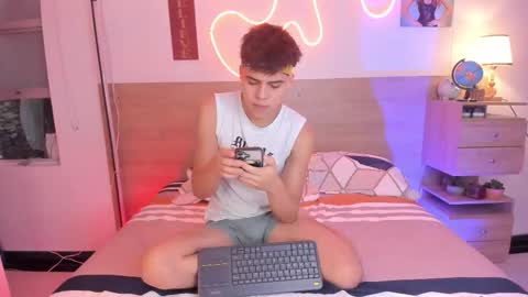 Snapshot of justinbiler chatting on October 21, 1:59 pm Justin online show from October 21, 1:59 pm