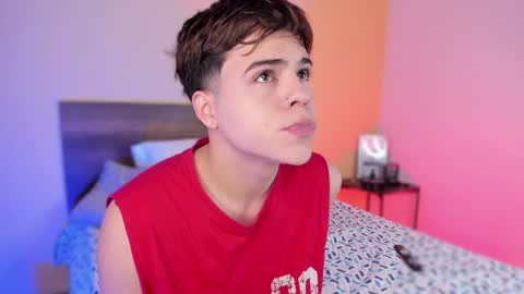 Snapshot of justinbiler chatting on February 8, 12:39 pm Justin online show from February 8, 12:39 pm
