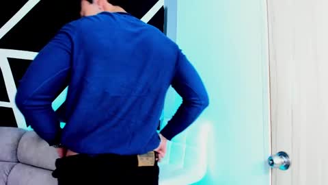 justinfuller_31 online show from September 19, 12:48 am