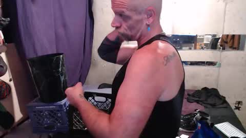 justinmoore1987 online show from March 14, 7:18 pm