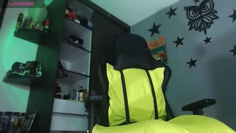 Justinsc online show from March 16, 11:31 pm