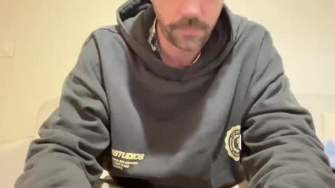 Snapshot of justmeandyou00 chatting on December 18, 6:46 pm justmeandyou00 online show from December 18, 6:46 pm