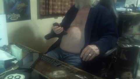 justmeohio online show from October 30, 1:39 am