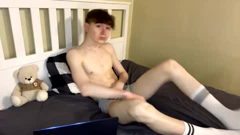 Snapshot of k1tty_b0y chatting on February 8, 3:08 am k1tty b0y online show from February 8, 3:08 am